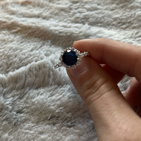 JACKPOT CANDLE RING - Picture 2 of 3